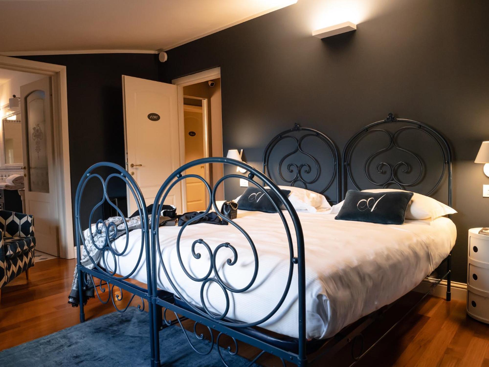 L'Americano Luxury Rooms キアーヴァリ エクステリア 写真